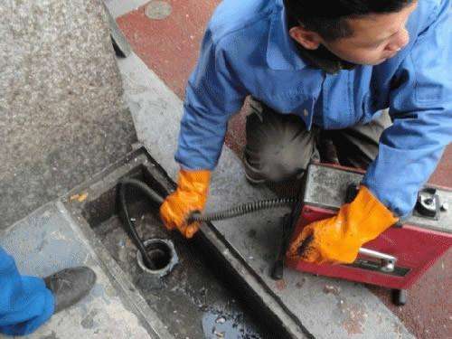 秦安疏通下水道